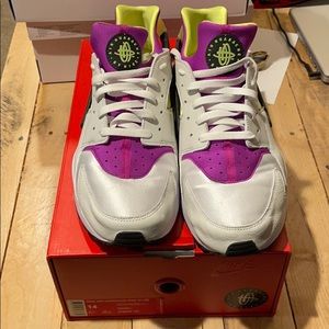 Nike Air Huarache “Magenta”